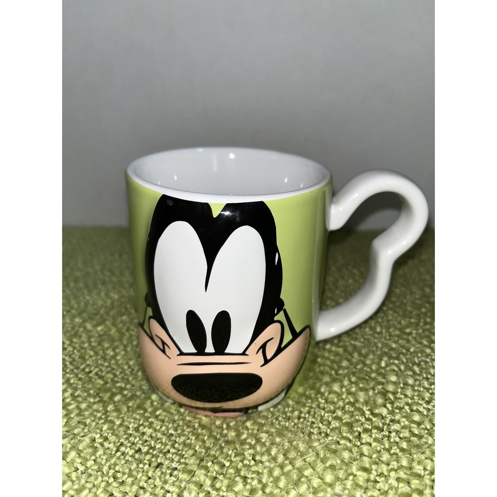 Disney‎ Goofy Mug , 3d, Monogram , 10oz